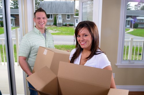 Local moving van service in Paddington for small home removals