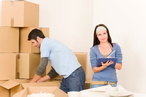 Secure local storage space for furniture and boxes in Paddington